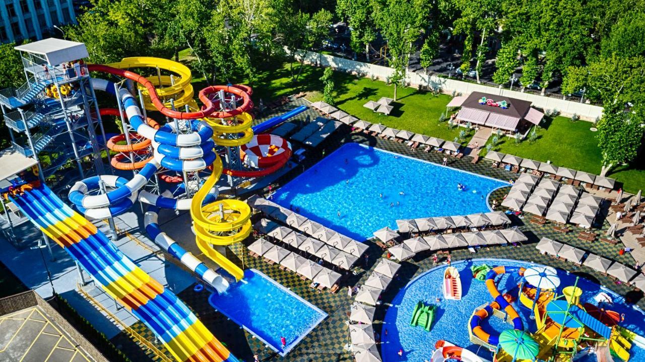 Shymkent Grand Hotel ภายนอก รูปภาพ